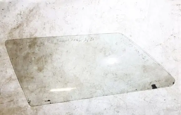 Volkswagen PASSAT B4 Rear side window