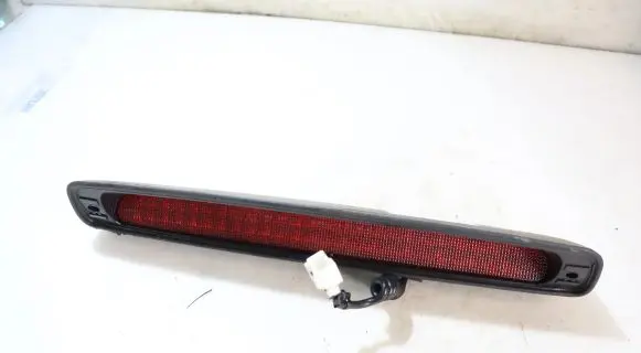 Hyundai Tucson JM Third/center stoplight