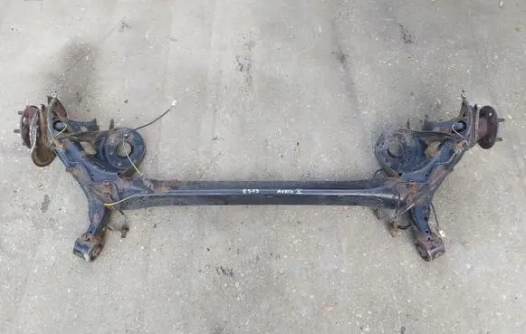 Toyota Auris E180 Rear axle beam 