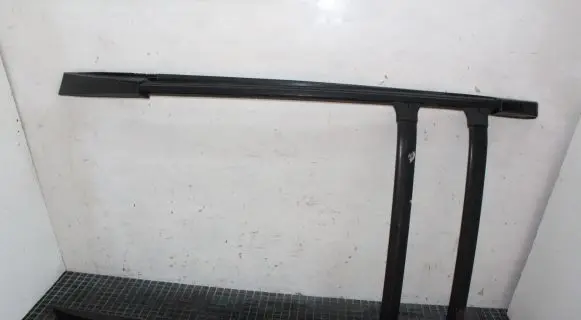 Hyundai Santa Fe Roof transverse bars on the 