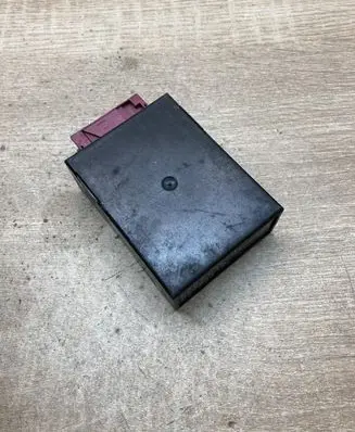 BMW 5 E39 Light module LCM 8375964