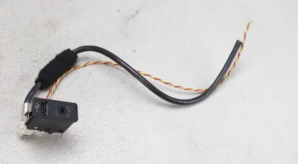 BMW X3 F25 AUX in-socket connector 9266607 84109266607