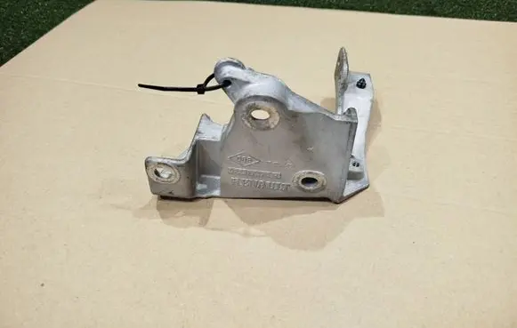 Renault Master III Other engine bay part 922377470R