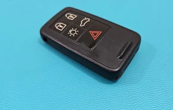 Engine ECU kit and lock set