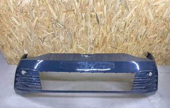 Volkswagen Golf VIII Front bumper 5H0807221J