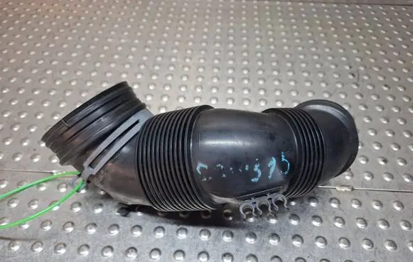 Volkswagen Caddy Intercooler hose/pipe S27705283 1K0129654BH