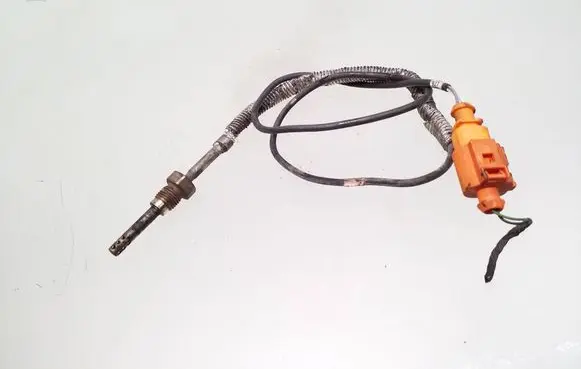 Volkswagen Touran I Exhaust gas temperature sensor 03g906088f