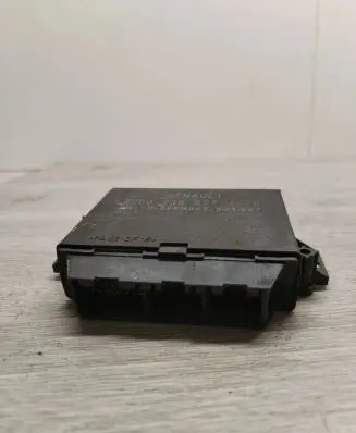 Renault Espace - Grand espace IV Parking PDC control unit/module 8200235627 601857
