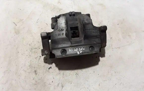 Volvo XC40 Front brake caliper 31471664