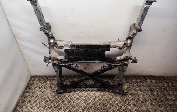Audi Q7 4M Front subframe 4M0399315R