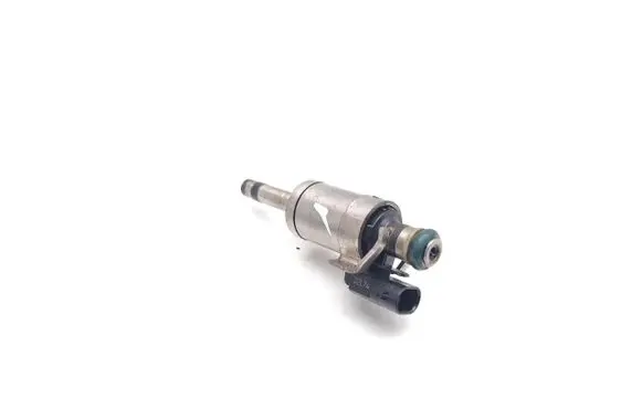 Ford Focus Fuel injector CM5G-9F593-FA