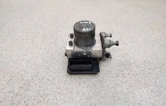 Mercedes-Benz E C207 W207 ABS Pump A2124312912 0265236310