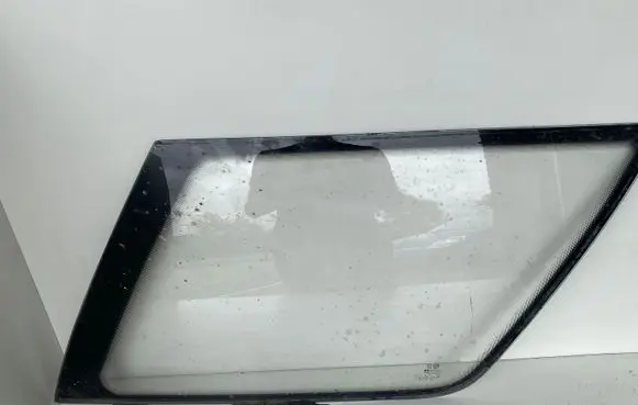 Peugeot 405 Rear side window
