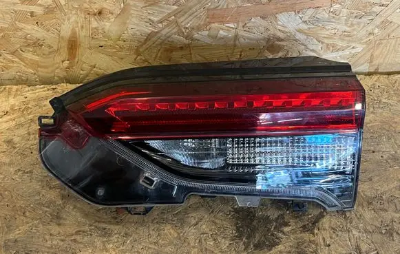 Toyota RAV 4 (XA50) Tailgate rear/tail lights 8158042150 A4S2110000