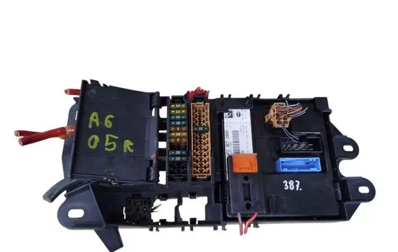 Audi A6 S6 C5 4B Light module LCM 4F0907289G