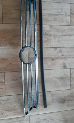 Volkswagen PASSAT B8 Front bumper upper radiator grill 3G0853655