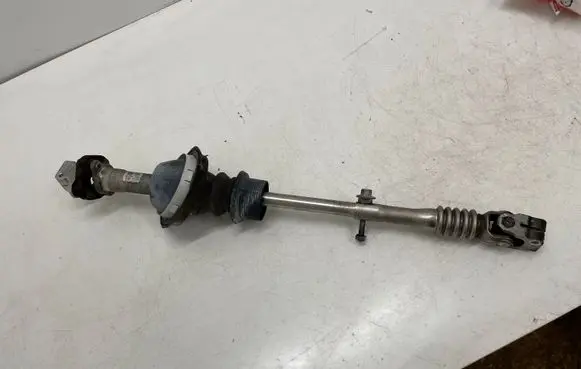 BMW 5 F10 F11 Steering column universal joint 6776109