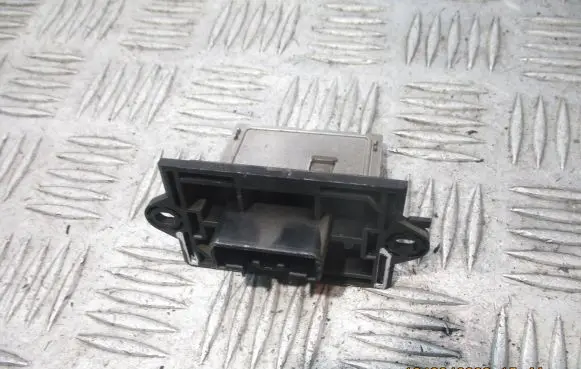Nissan Micra Heater blower fan relay 
