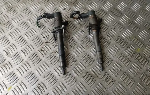 Fuel injectors set