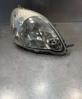 Toyota Yaris Headlight/headlamp 811100D08000 112502A011A 89007613