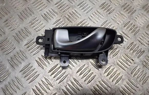 Infiniti Q70 Y51 Front door interior handle 16113