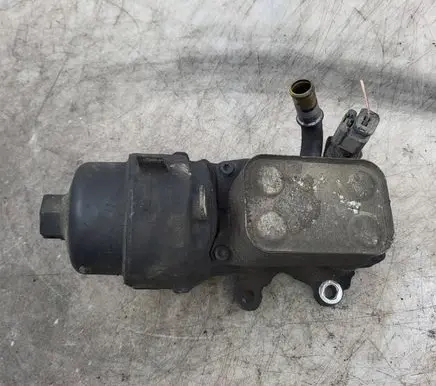 Hyundai i40 Oil filter mounting bracket