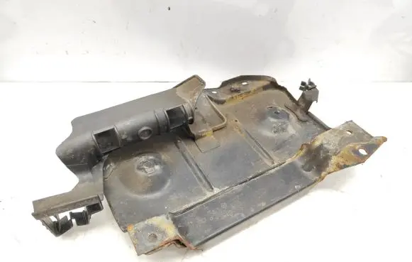Volkswagen Golf III Battery tray 