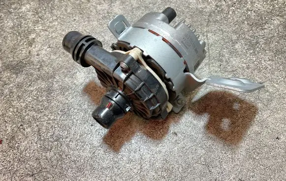 Mercedes-Benz CLA C118 X118 Electric auxiliary coolant/water pump A0005003800 A2C13846400 00052371570