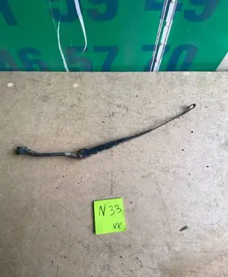 Mazda 3 I Front wiper blade arm J95C1D900