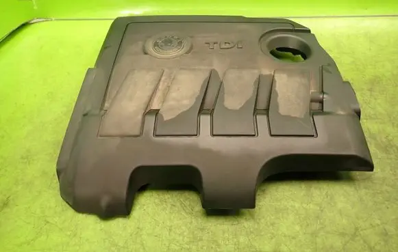 Skoda Fabia Mk2 (5J) Engine cover (trim) 03L103925BA