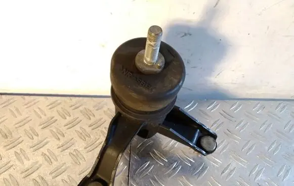 Lexus RX 450H Engine mount bracket