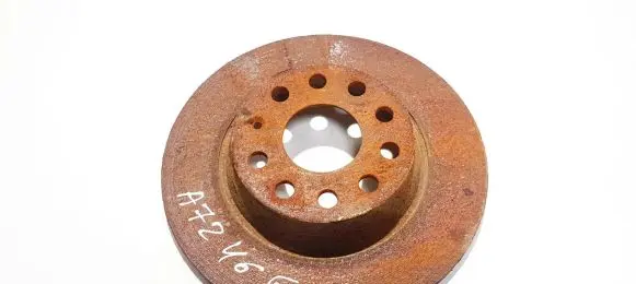 Volkswagen PASSAT B6 Rear brake disc neventiliuojamas