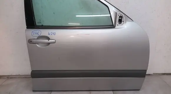 Mercedes-Benz E W210 Front door 