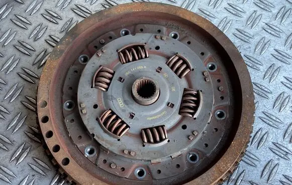 Audi A6 S6 C5 4B Flywheel 06C141065A