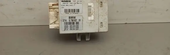 BMW 5 F10 F11 Air suspension control unit module (rear) 6798937