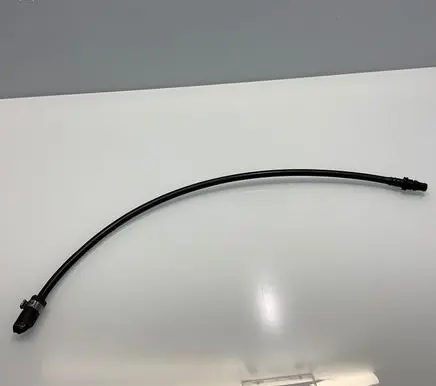 Engine coolant pipe/hose