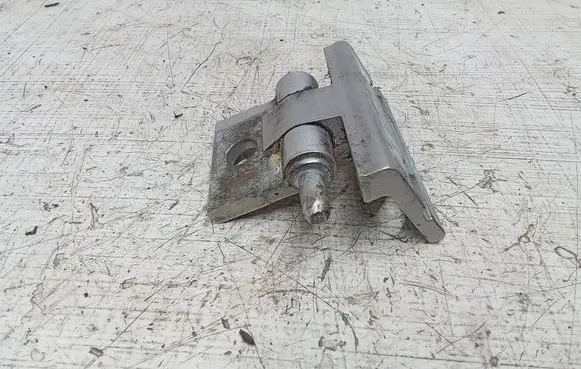 Volvo XC90 Rear door upper hinge