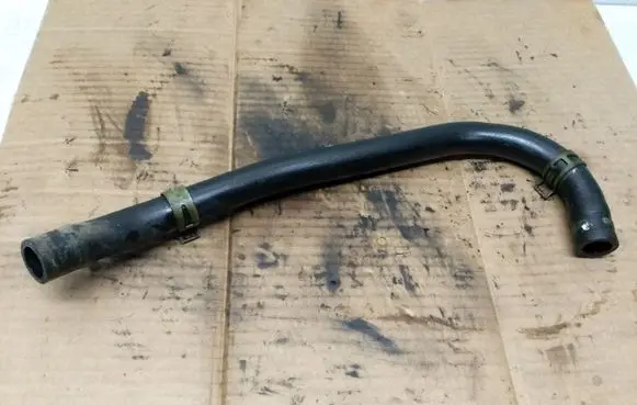 Mazda 323 Engine coolant pipe/hose
