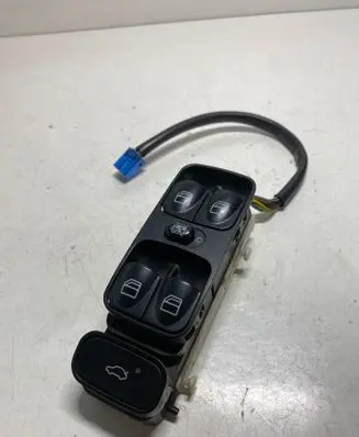 Mercedes-Benz C W203 Electric window control switch A2038210679 501955 1403037Q