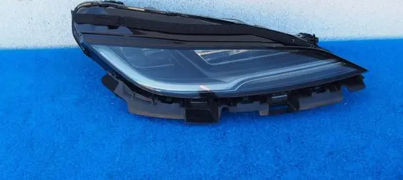 Tesla Model 3 Headlight/headlamp 176088900E 1760889-00-E
