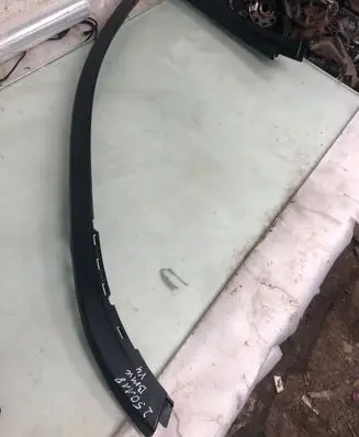 BMW X4 G02 Front door glass trim molding 7432142