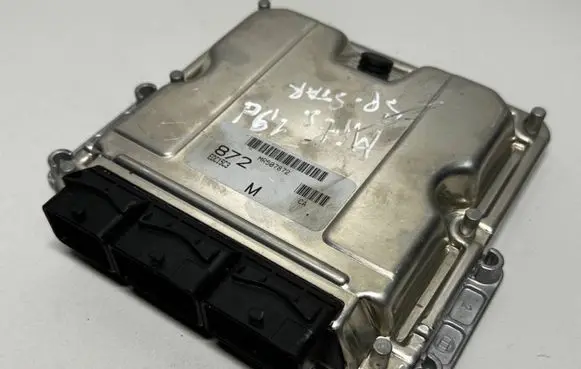 Mitsubishi Space Star Engine control unit/module 8200058052 28FM0207 8200066001