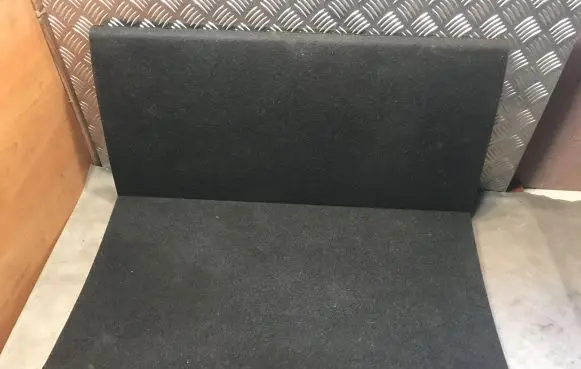 BMW 1 F20 F21 Trunk/boot floor carpet liner 7221879