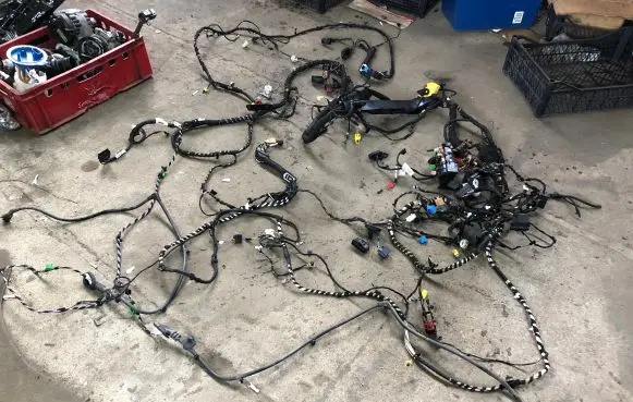 Volkswagen Touran III Panel wiring 5ta927902m