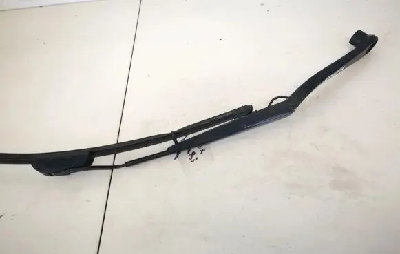 Chrysler 300 - 300C Front wiper blade arm