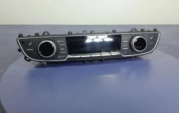 Audi Q7 4M Climate control unit 4M0820043AD