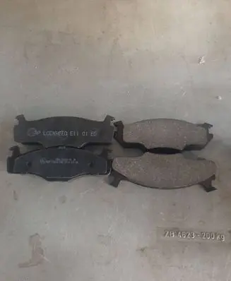 Volkswagen Golf III Brake pads (front) LP0225