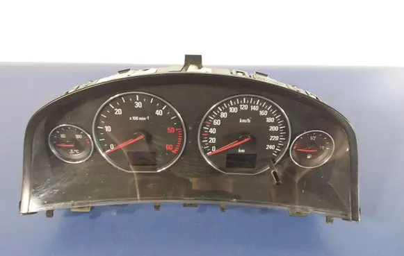 Opel Signum Speedometer (instrument cluster) 13144747