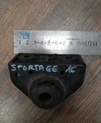 KIA Sportage Radiator mount bracket
