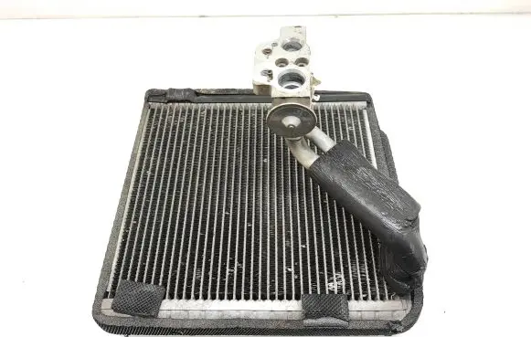 Volkswagen PASSAT B7 Air conditioning (A/C) radiator (interior) 1K0820679 CZ4475002251